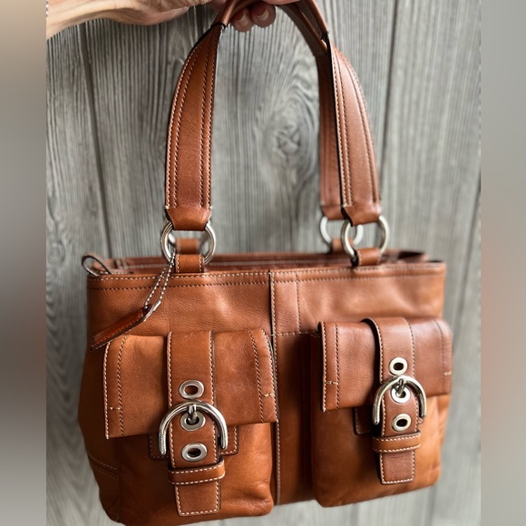 Coach Handbags - Vintage Coach Soho British Tan,F08A09, 2 pockets, 2 handles, clean interior